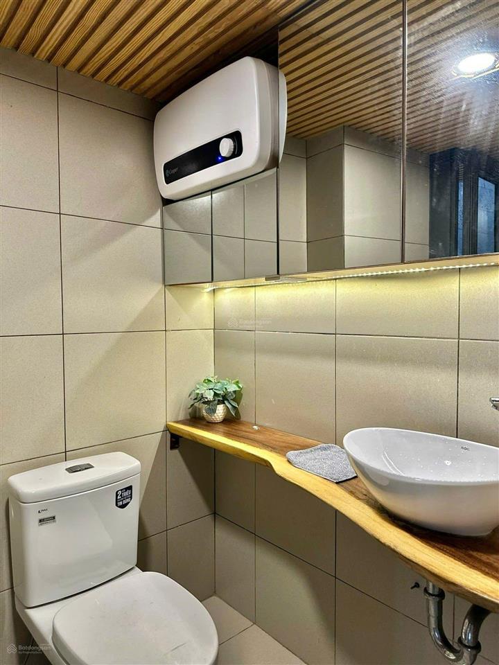 Bán nhà hẻm sát đường lớn nơ trang long dt 4.3x10m xây 2l st. 6.6 tỷ. thiết kế đẹp xây mới. shr