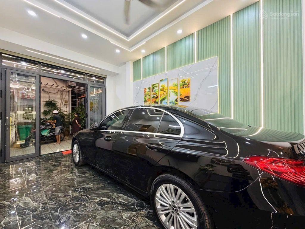 Bán nhà mặt tiền lớn 4 tầng quang trung,p12,gò vấp diện tích 66,7m2,(4 x 17) 4pn,5wc
giá 8,2 tỷ