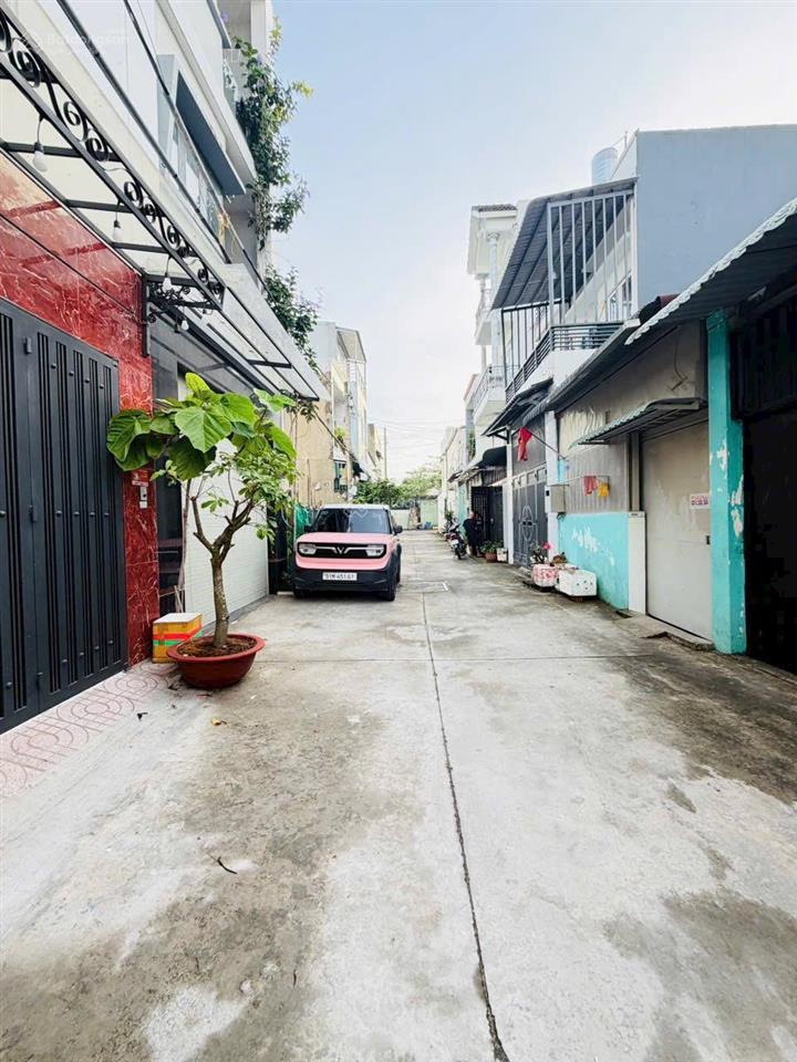 Nhà 2 lầu đường tx25 chính chủ xây ở chắc chắn