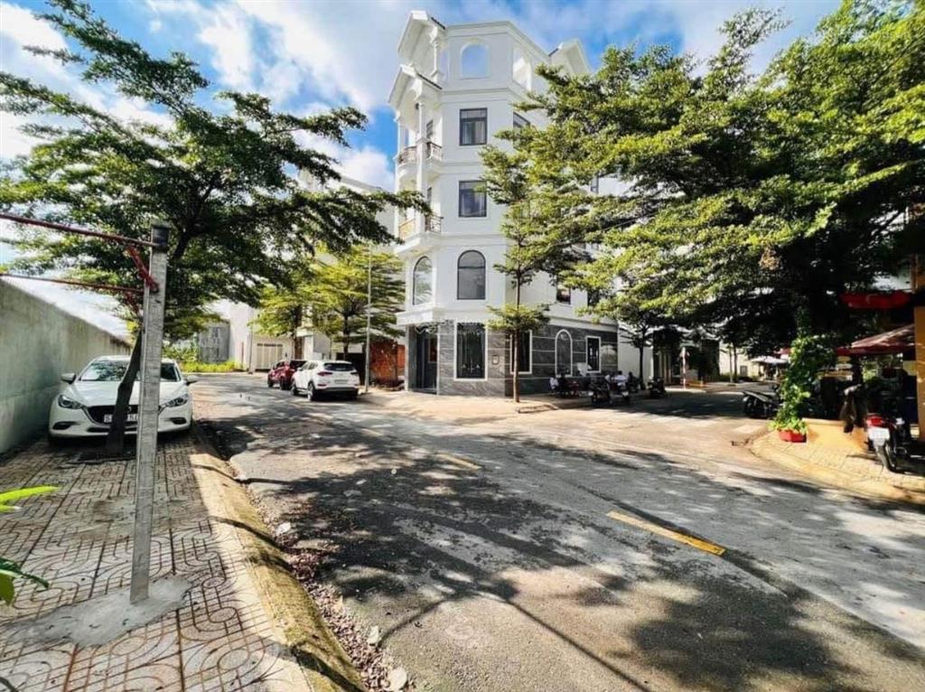 Đất khu vip đường 12m có vỉa hè gần chợ thạnh xuân