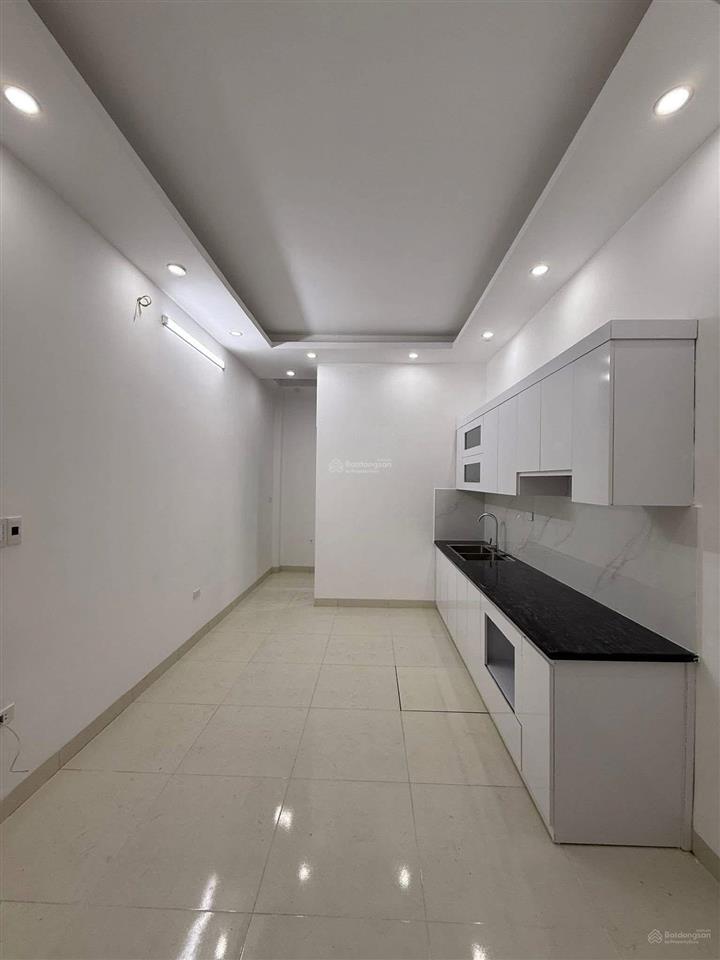 Full đầy đủ nội thất chỉ việc vận hành  8 phòng khép kín nhà di trạch 43,8 m2 giá 6.9 tỷ hư