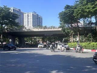 Chuyển nhượng tòa chdv siêu hiếm cầu giấy 97m 26 tỷ, doanh thu 1.5 tỷ/1 năm