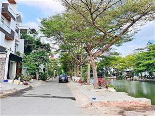 View sông nhà phố xây mới full nội thất cao cấp kdc phú mỹ, quận 7