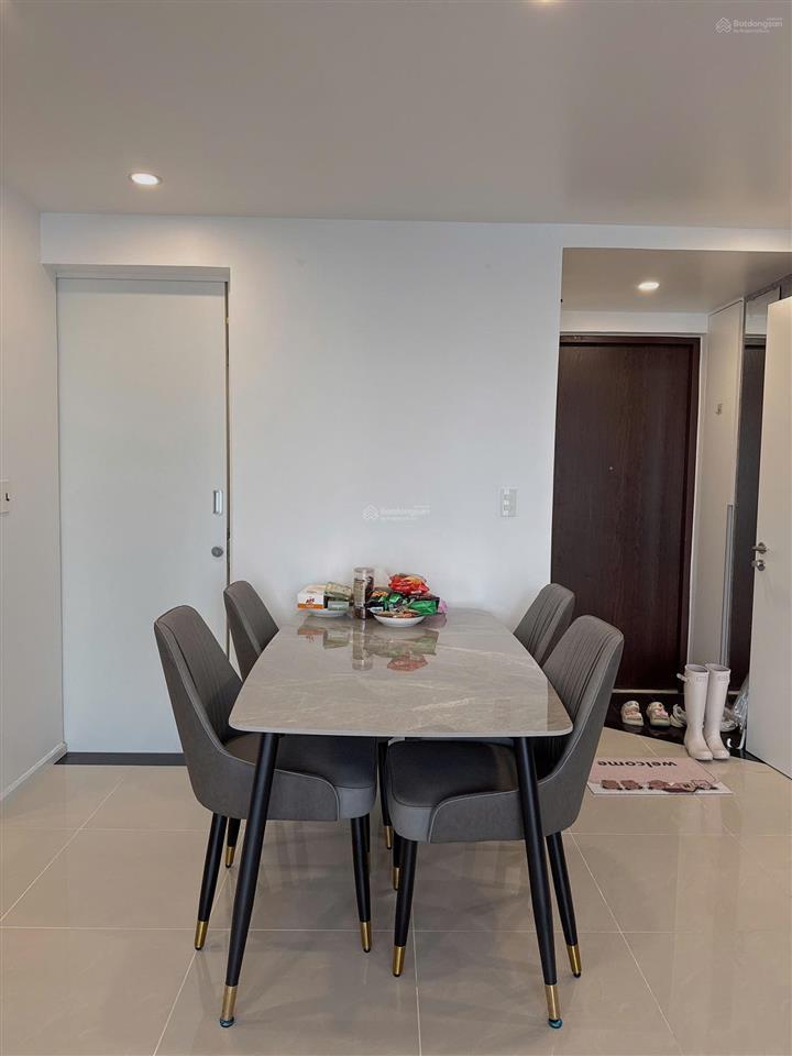 Cần tiền gấp nên bán nhanh căn hộ 2pn  diện tích 60m2