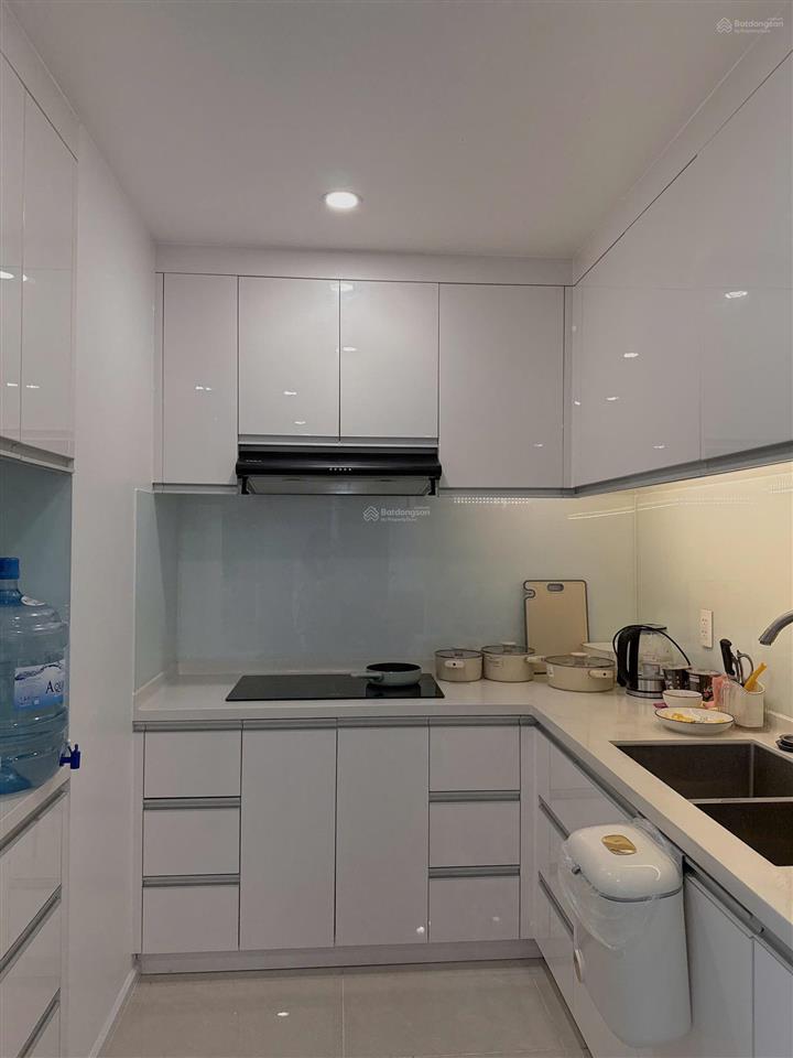 Cần tiền gấp nên bán nhanh căn hộ 2pn  diện tích 60m2