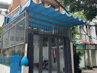 Bán nhà nguyễn văn cừ 49m² 2 tầng 8.1 tỷ hẻm xe hơi q1, có gpxd