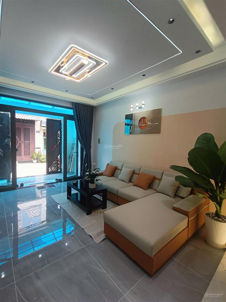 Nhà 2 tầng mới full nội thất gần aeon tân phú  dt 60m2  giá 5 tỷ 9 thương lượng   0985 576 ***