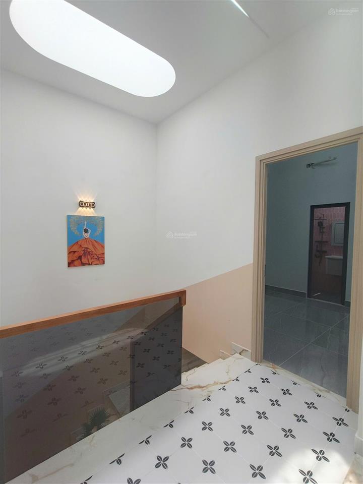 Nhà 2 tầng mới full nội thất gần aeon tân phú  dt 60m2  giá 5 tỷ 9 thương lượng   0985 576 ***