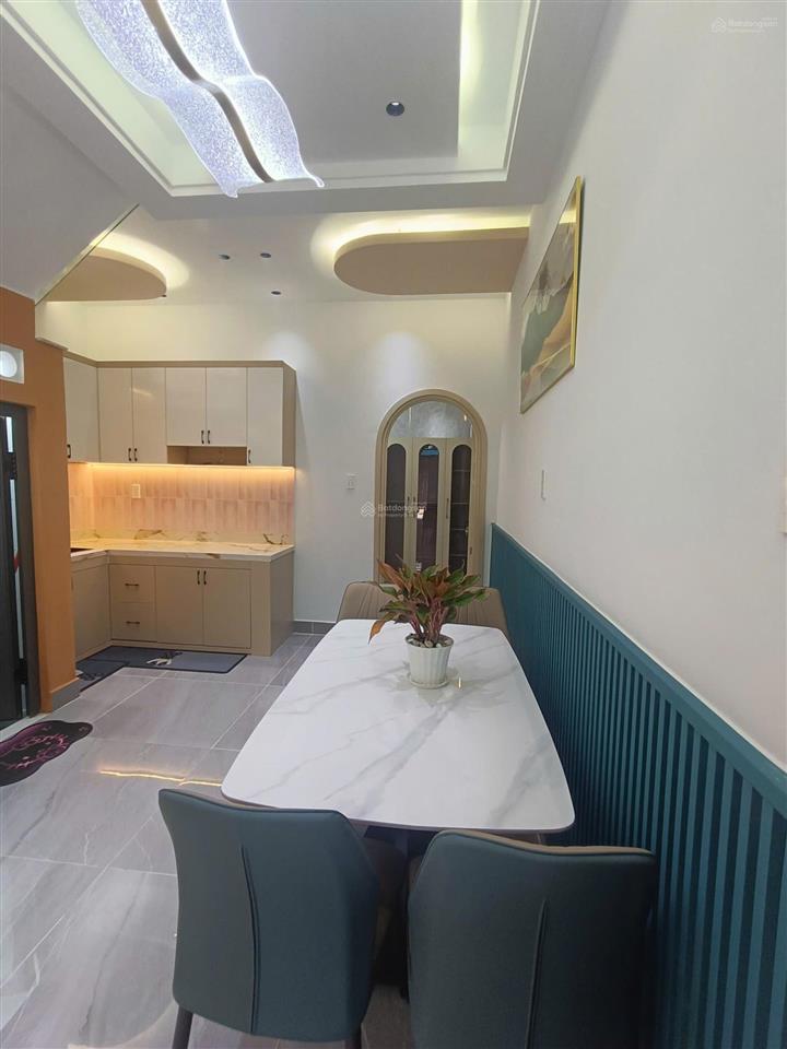 Nhà 2 tầng mới full nội thất gần aeon tân phú  dt 60m2  giá 5 tỷ 9 thương lượng   0985 576 ***