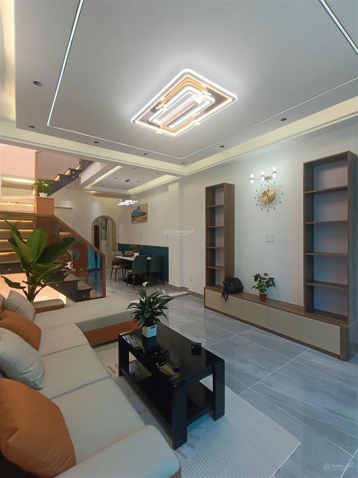 Nhà 2 tầng mới full nội thất gần aeon tân phú  dt 60m2  giá 5 tỷ 9 thương lượng   0985 576 ***