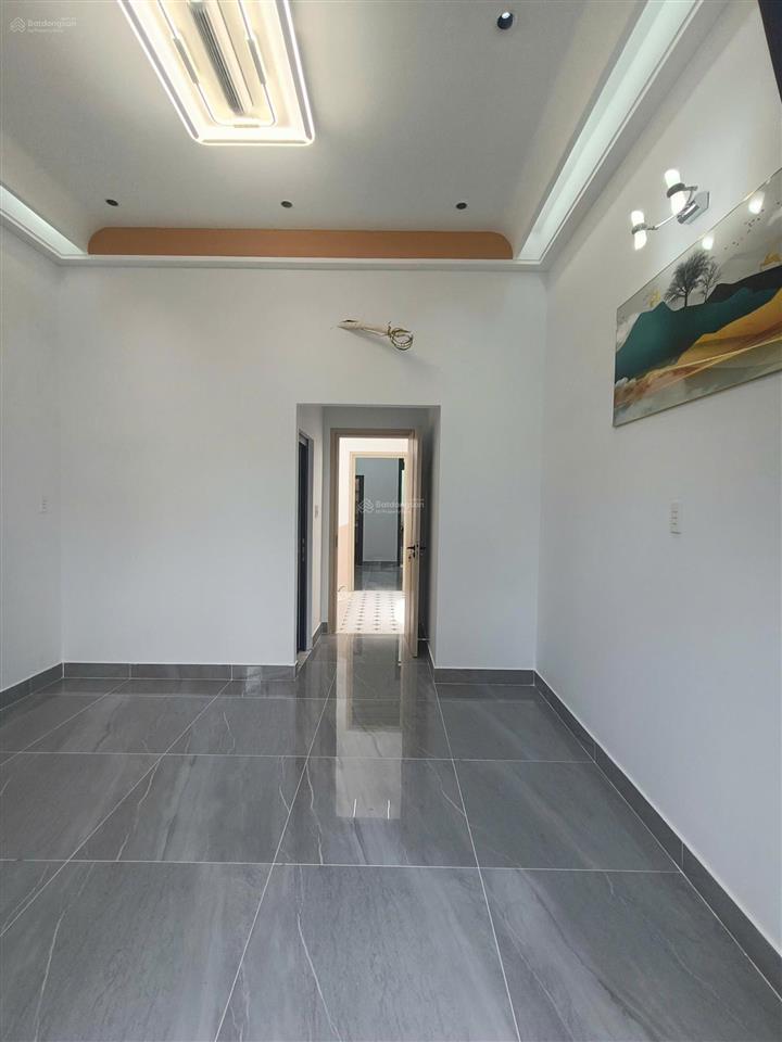 Nhà 2 tầng mới full nội thất gần aeon tân phú  dt 60m2  giá 5 tỷ 9 thương lượng   0985 576 ***