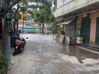 Chính chủ bán nhà,lô góc,3 thoáng,oto vào nhà,đường trịnh đình cửu,định công,hoàng mai,hà nội