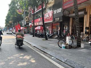 Gia đình em cần bán nhà phố quang trung nhà 5 tầng thang máy vỉa hè rộng kinh doanh đỉnh