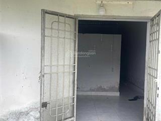 Bán gấp nhà cấp 4 mặt tiền đường số 12  tân thông hội  củ chi . dt 120m2 giá 1 tỷ 4 sổ hồng riêng