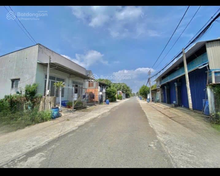 Ngộp ngộp bán nhanh lô đất 160m2 ngay gần bv củ chi  giá 1 tỷ 2 , sổ hồng riêng