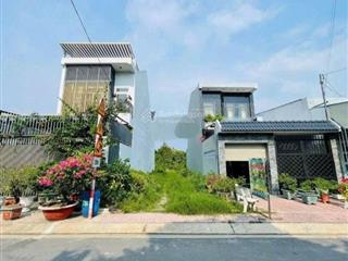 Chủ ngộp cần ra hàng giá rẻ lô đất 100m2 gần bến xe củ chi , tt củ chi. giá 1tỷ 5, sổ hồng riêng