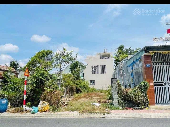 Chủ định cư nước ngoài bán lô đất thổ cư 100% ngay chợ việt kiều 114m2. giá 1 tỷ 6 , sổ hồng riêng