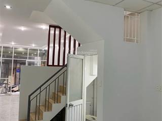 Bán nhà cách mạng tháng tám 49m² 2 tầng  11.2 tỷ  đang cho thuê spa
