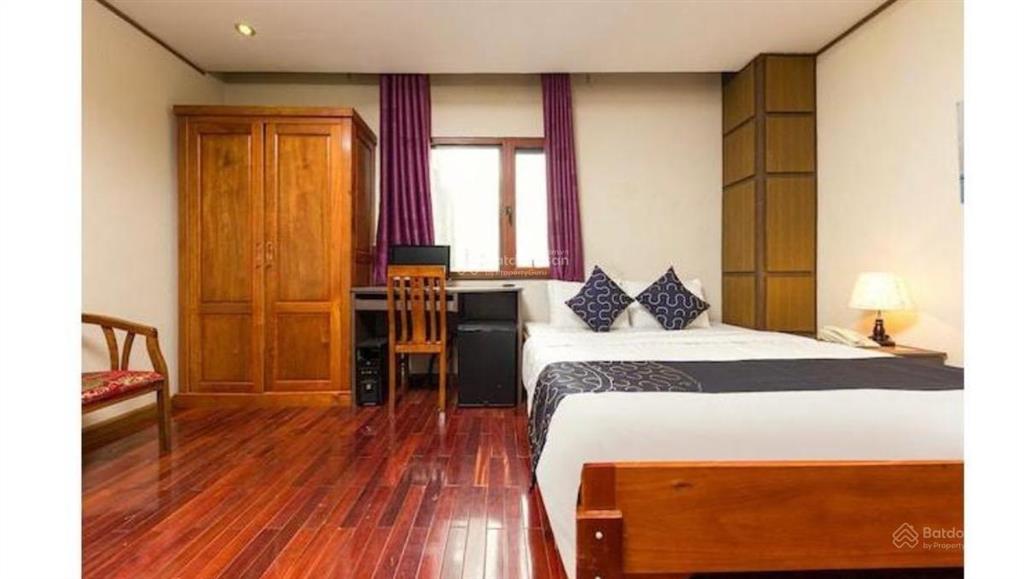 Bán tòa nhà phố trần duy hưng, 200m2, 10 tầng, 42 phòng, doanh thu 2,2 tỷ/năm, giá 80 tỷ