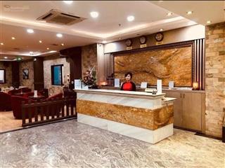 Bán tòa nhà phố trần duy hưng, 200m2, 10 tầng, 42 phòng, doanh thu 2,2 tỷ/năm, giá 80 tỷ