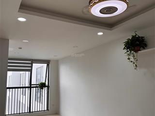 Cho thuê có tủ, bếp, máy giặt, nhà vệ sinh cơ bản