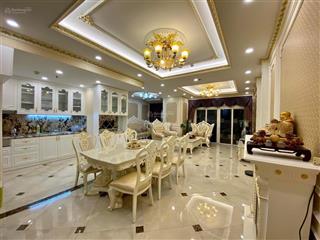 Cho thuê căn hộ 2pn, 124m2, 17 triệu/th tại royal city, nội thất đẹp,  0842 789 ***