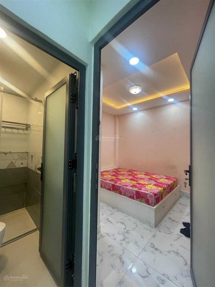 Nhà đẹp chơ hoa hồ thị kỷ trung tâm chợ hoa sài thành 5 tầng ở ngay  chỉ 7,88 tỷ.