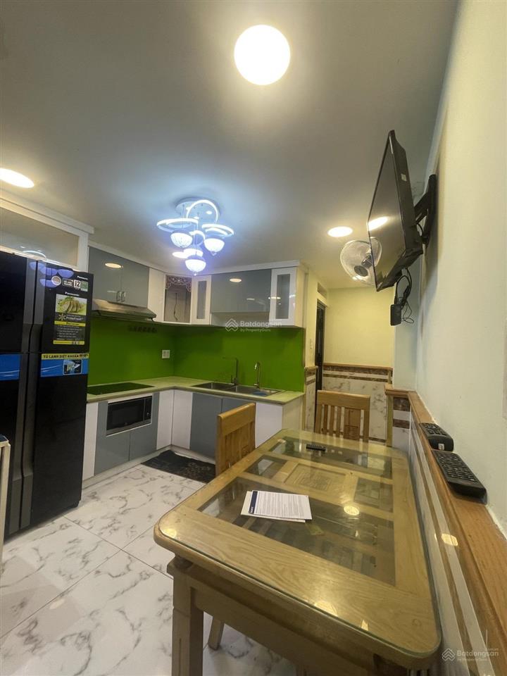 Nhà đẹp chơ hoa hồ thị kỷ trung tâm chợ hoa sài thành 5 tầng ở ngay  chỉ 7,88 tỷ.