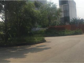 Bán nhà mặt tiền đường lớn đẹp kdc thế kỷ. dt 5x22m. cn 110m2. hiện tại là đất trống. giá 30.8 tỷ