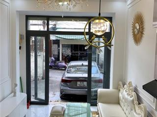 Bán nhà 3 tầng  ngay nhà xe phương trang  lê hồng phong  quận 10  gía 5,7 tỷ