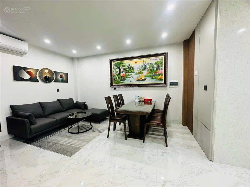 Gia đình cần bán gấp  nhà đối diện kđt thanh hà 67.5m (4.5x15m)  chỉ 13 tỷ  thương lượng mạnh