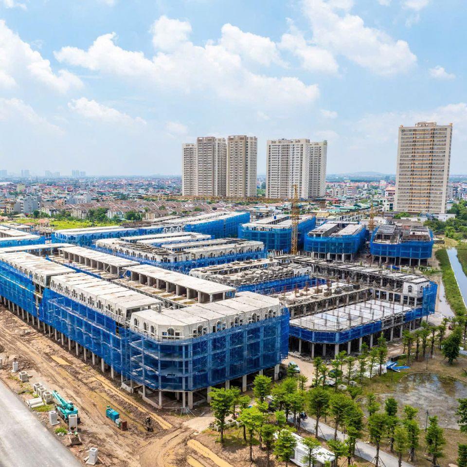 Shophouse 4 tầng – vừa ở vừa kinh doanh cực hiệu quả, ngay trục đường Hoàng Quốc Việt kéo dài.