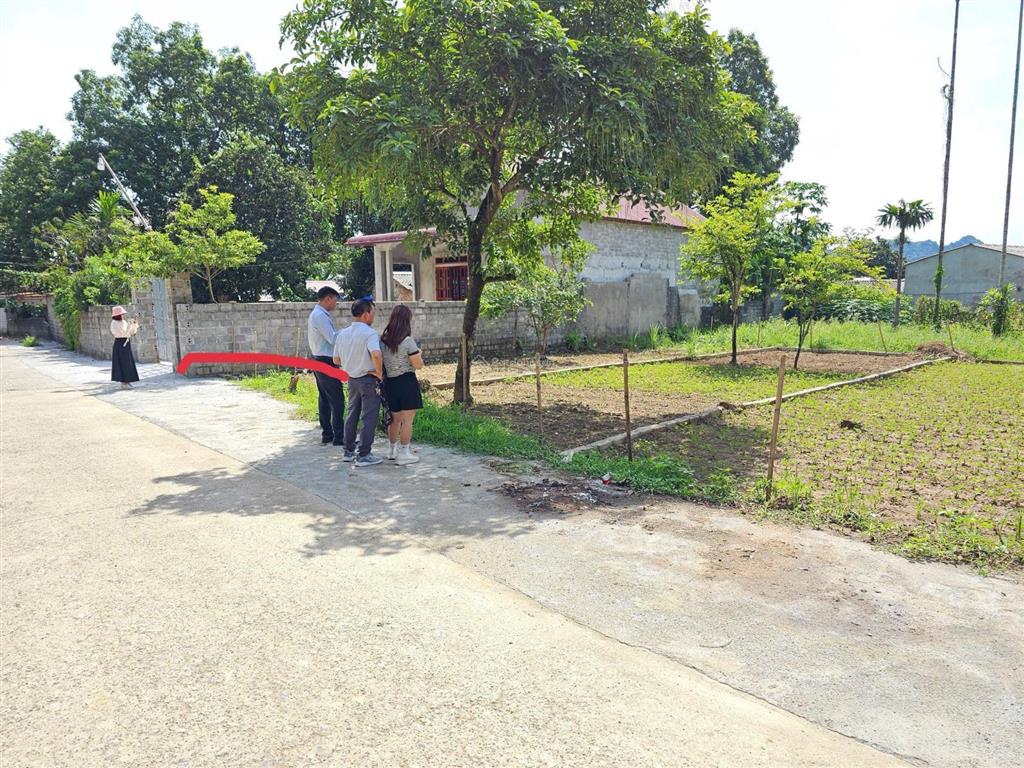 Còn duy nhất 1 lô tại lương sơn bám chục chính mà giá loanh quanh vài trăm