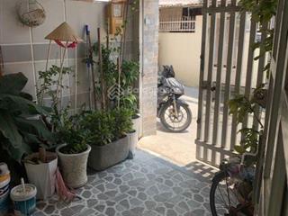 Bán nhà 2 tầng, hxh huỳnh tấn phát, giáp quận 7. diện tích 5x17, giá nhỉnh 6 tỷ.