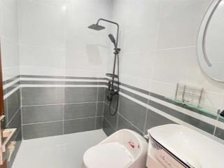 Nhà đẹp xây mới full nội thất cao cấp giá chỉ 7.2 tỷ