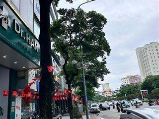 Bán mảnh đất mặt phố trần duy hưng, dt 65m2, mặt tiền 4m, hiện là nhà c4 , xác định bán đất.