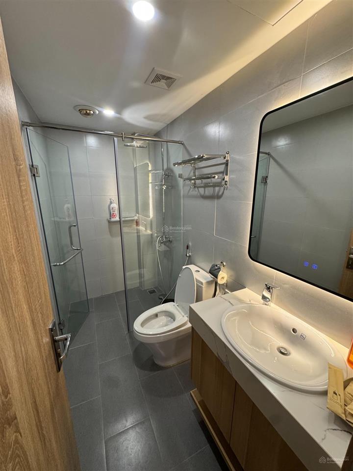 Cho thuê chung cư mini 2pn, 2wc, 100m2, 12,2 triệu tại đào tấn, cống vị, ba đình, hà nội