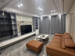 Hoa hậu 7 tầng thang máy  kinh doanh đỉnh  đường ô tô tránh thông  gara 2 ô tô  full nội thất