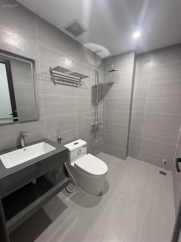 Căn duy nhất  kinh doanh đỉnh nóc  7 tầng thang máy  gara 2 ô tô  full nội thất xịn sò hiếm 102