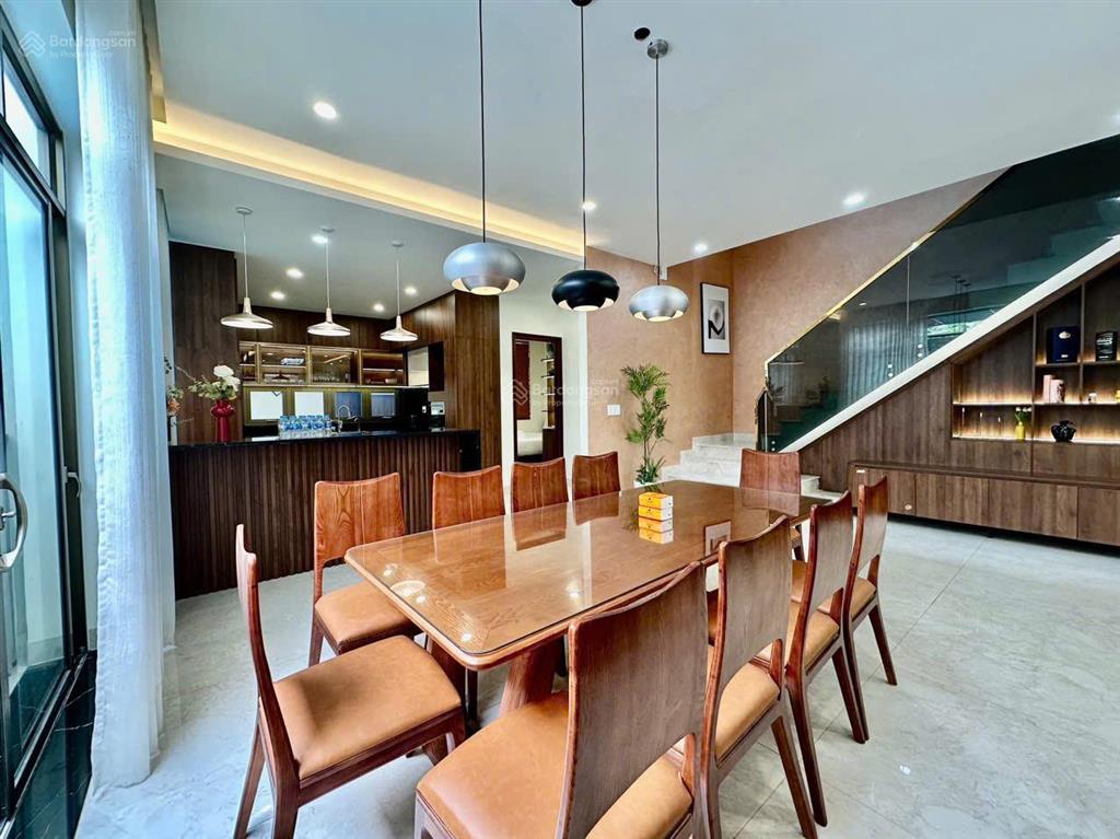 Bán biệt thự khu cao đức lân an phú  q2 (12x20m) cn 223.8m2 3 tầng,5pn,có hồ bơi giá chỉ 55 tỷ