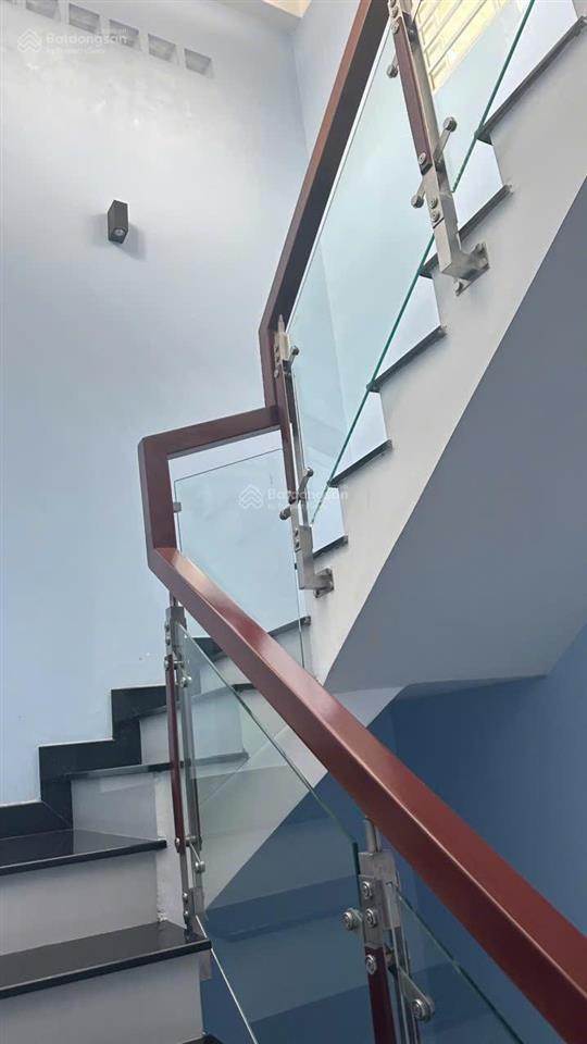 Bán nhà mặt tiền nguyễn văn công,gò vấp, hcm, 4x15, 1 trệt 3 lầu 1 sân thượng