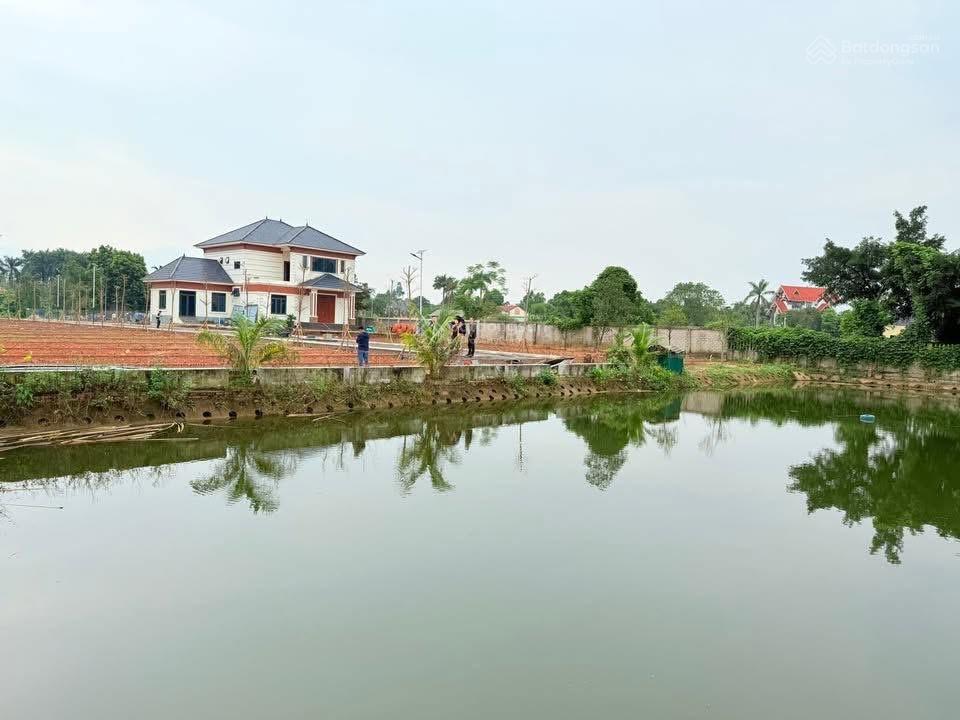 Siêu phẩm đất nền hai mặt tiền tại la gián hoà lạc.