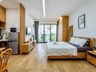 Căn hộ ban công, 35m2 full nội thất ngay khu nguyễn gia trí ngay sát q1