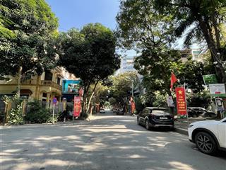 Bán biệt thự phố 146m2 nam từ liêm biệt thự hiện đại, khu dân trí cao, nhà đẹp giá 44 tỷ