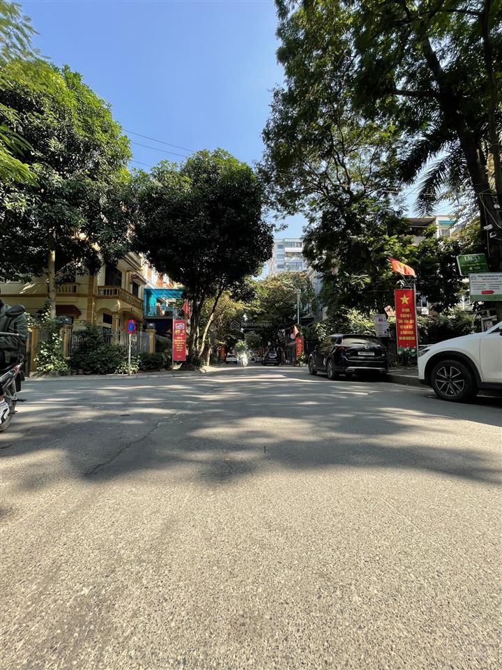 Bán siêu biệt thự lô góc 160m2 68 tỷ hàm nghi quận nam từ liêm khu dân cư vip,khẳng định đẳng cấp.