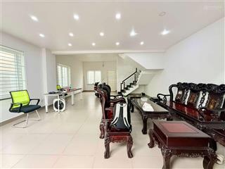 Biệt thự lô góc đoàn thị điểm  phú nhuận ngang 6.2m