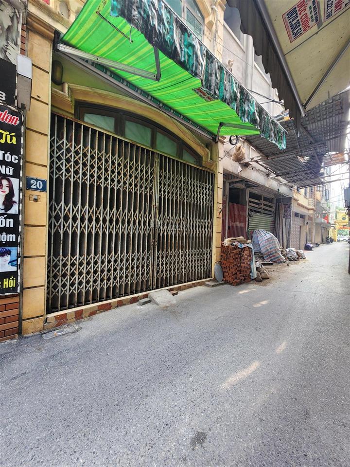 Căn mặt ngõ oto thông, không q/hoạch phố bằng liệt, dt 40m2 5 tầng, giá 10.2 tỷ