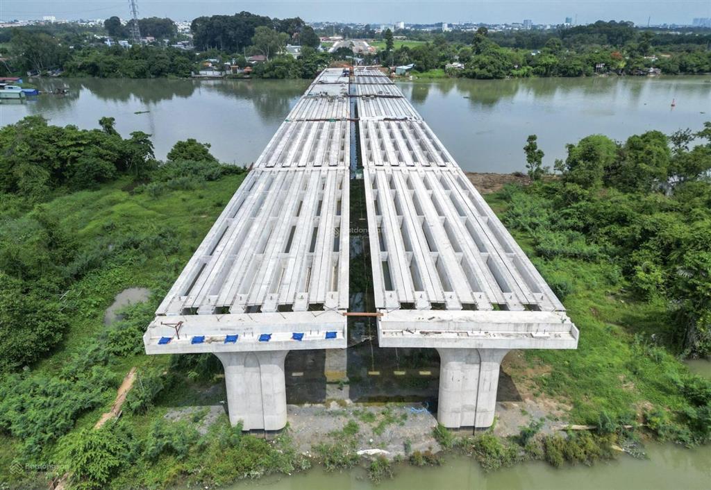 **cơ hội vàng  đất ~240m2, 2 mặt tiền phường hiệp hoà, gần cầu thống nhất  chỉ 10tỷ500