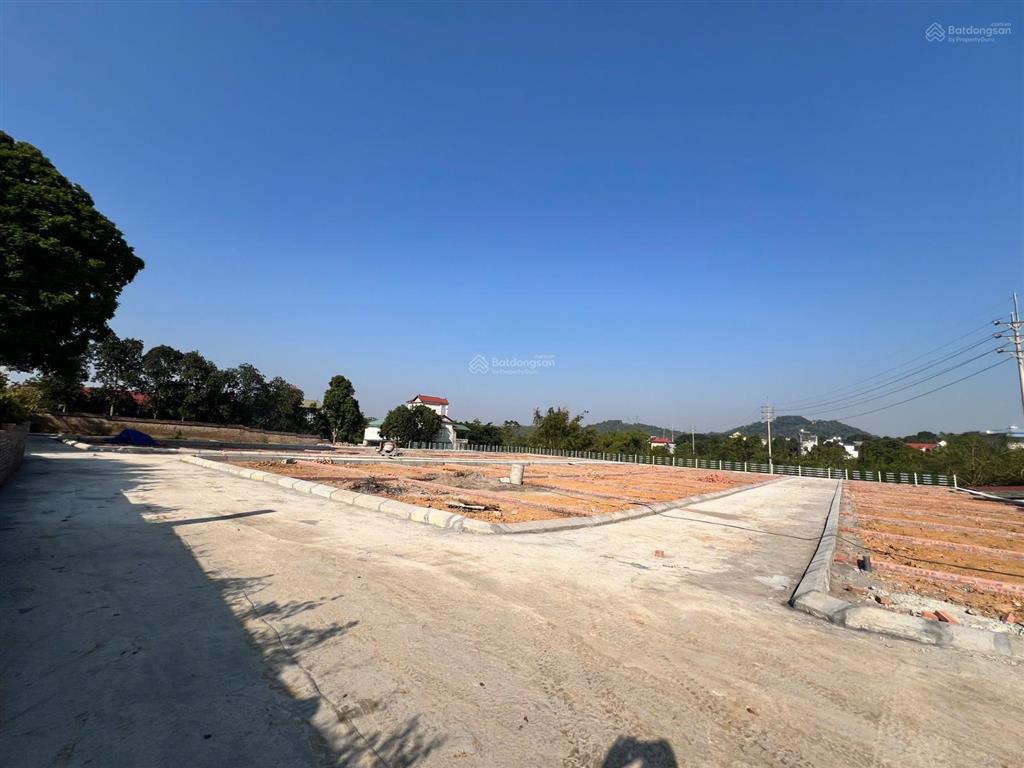 Giá rẻ nhất khu vực, ngay đường hữu nghị, tp hà nội. diện tích 50m giá 1tỷ650 full thổ cư đất odt