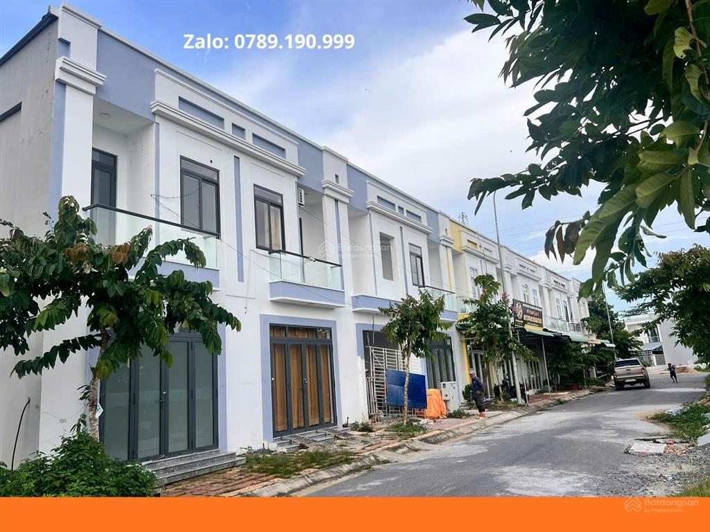 Bán nhà phố 4,5x20m khu dân cư phú an, cần thơ. 1 trệt 1 lầu, sổ hồng riêng
